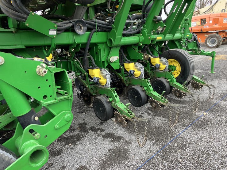2008-john-deere-1790-image-11