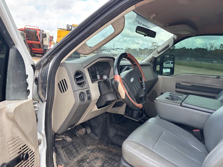 2010-ford-f250-image-6