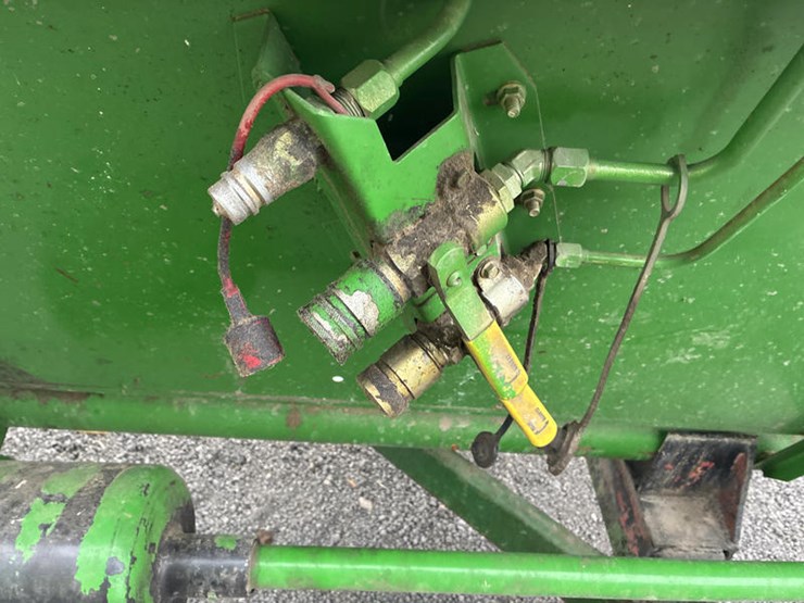 1996-john-deere-920-image-16