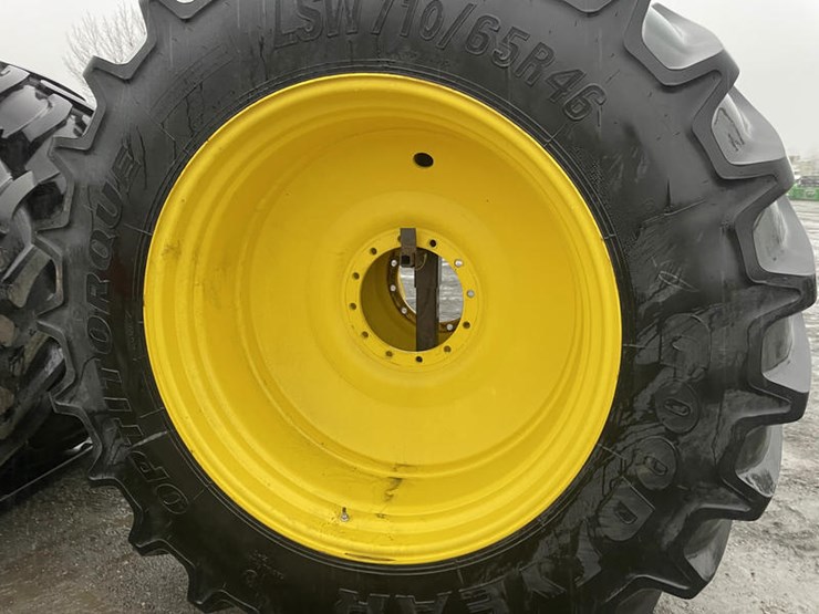 #5341-•-set-of-gy-optitorque-floater-tires-lsw710/65r46-image-8