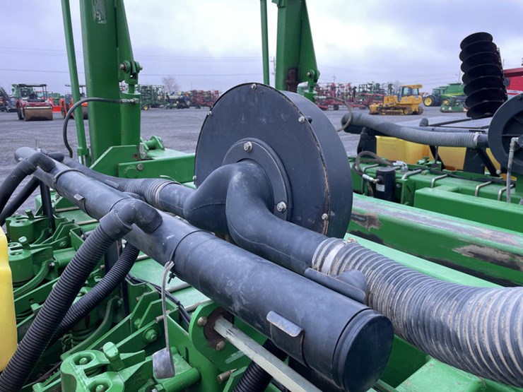 john-deere-1780-image-42