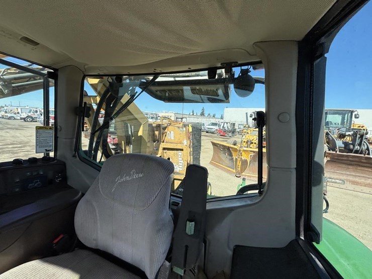 john-deere-7220-image-45