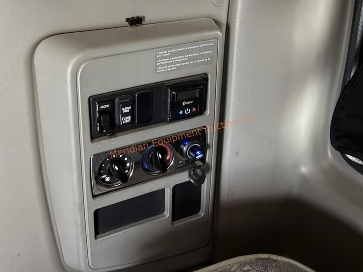 2017-international-prostar-image-64