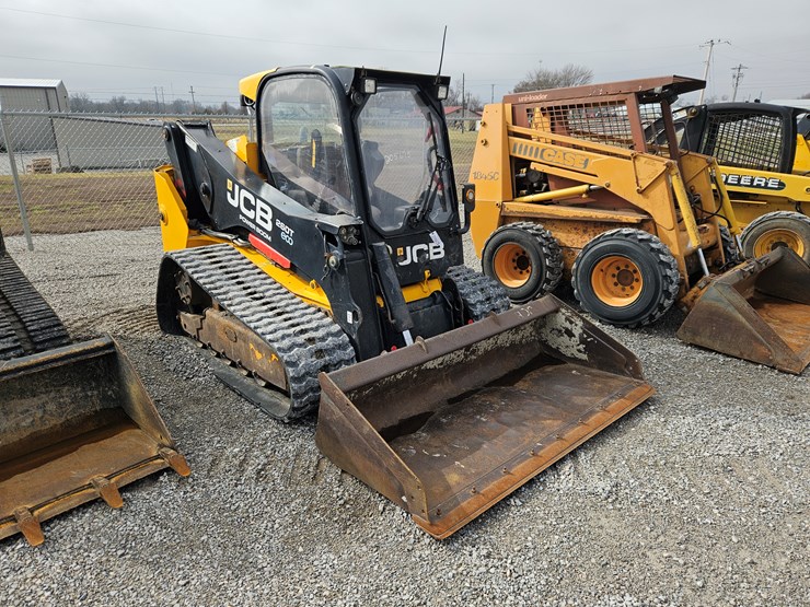 2017-jcb-260t-image-1