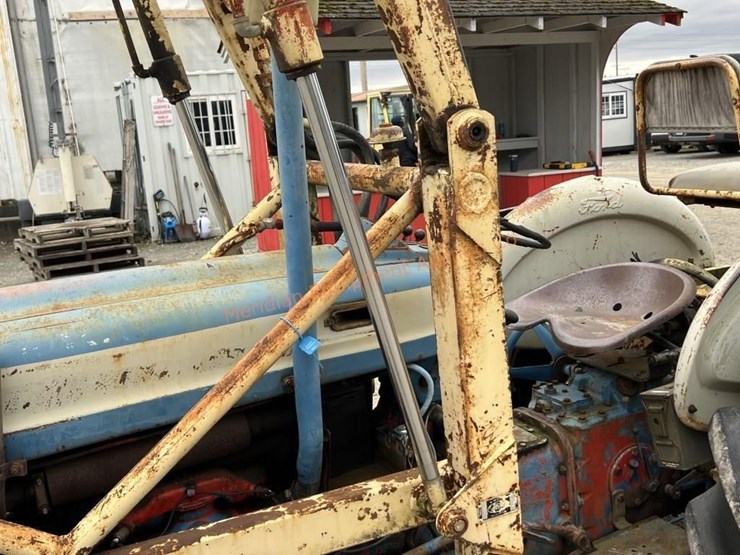 ford-tractor-image-26