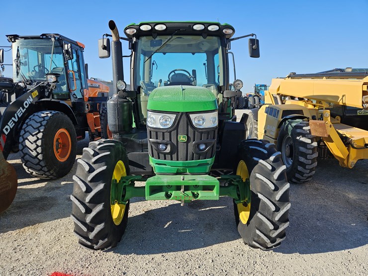 2017-john-deere-6130r-image-2