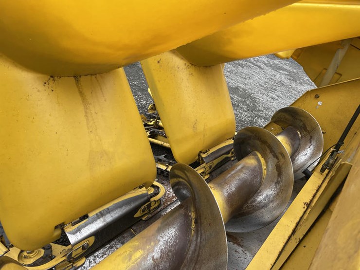 new-holland-996-image-27