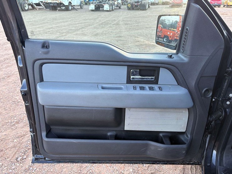 2014-ford-f150-xlt-image-14