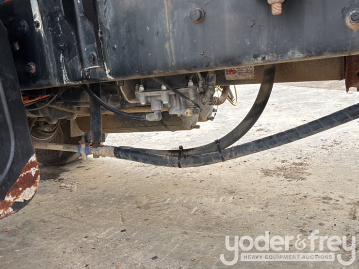 2007-international-7600-image-20