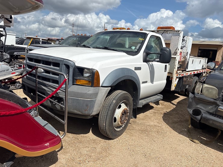 2006-ford-f450-image-1