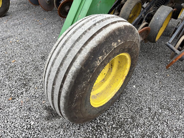 1995-john-deere-750-image-16