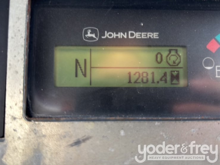 2019-deere-310l-image-55