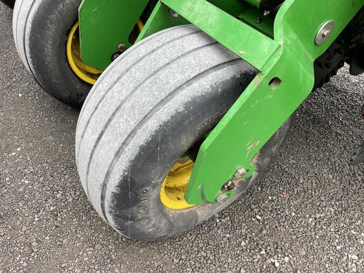 john-deere-1780-image-33