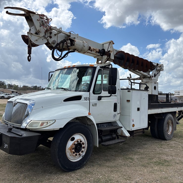 2007 INTERNATIONAL 4300