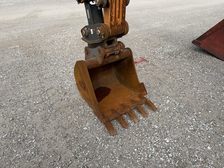 2019-case-cx57c-image-4