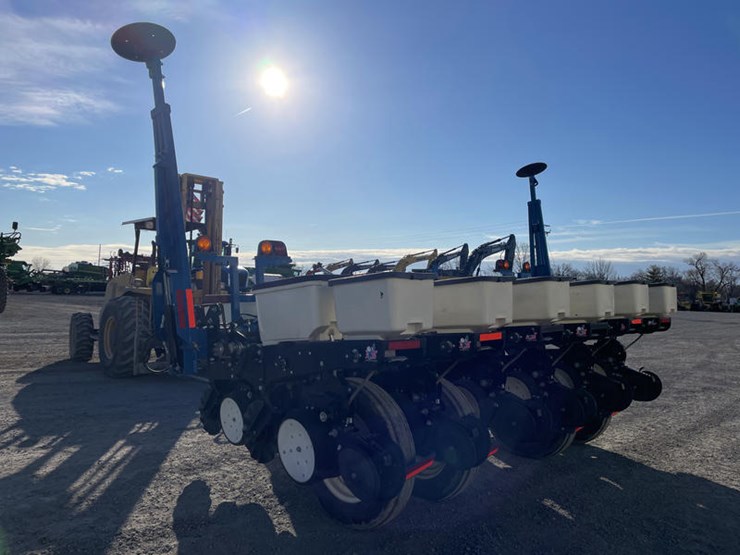 2010-kinze-3000-image-12