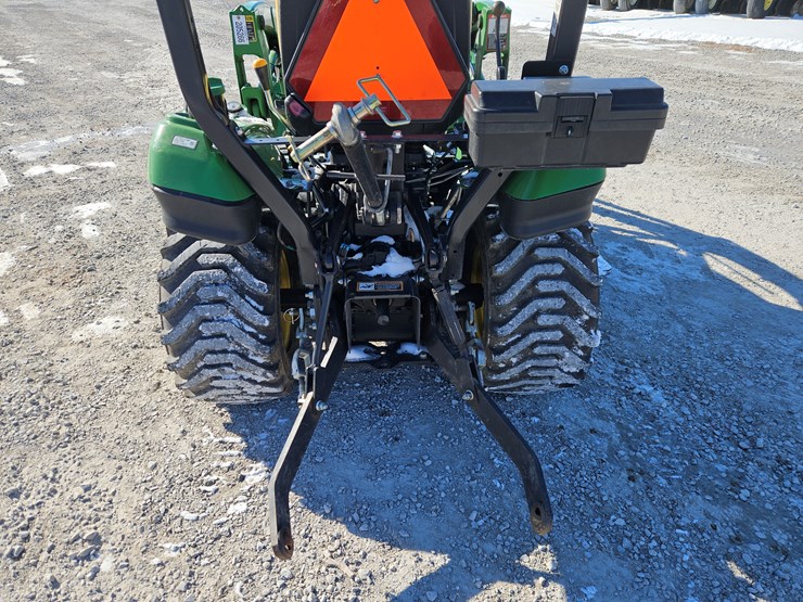 2018-john-deere-1023e-image-18