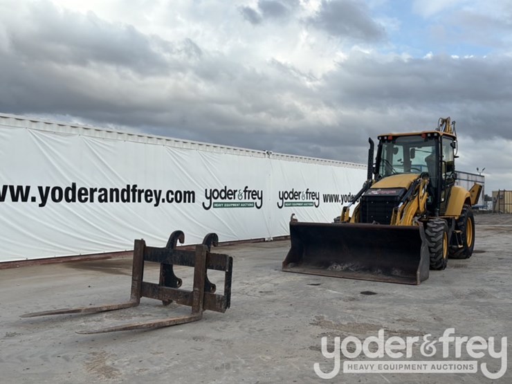 2016-caterpillar-420f2-it-image-1