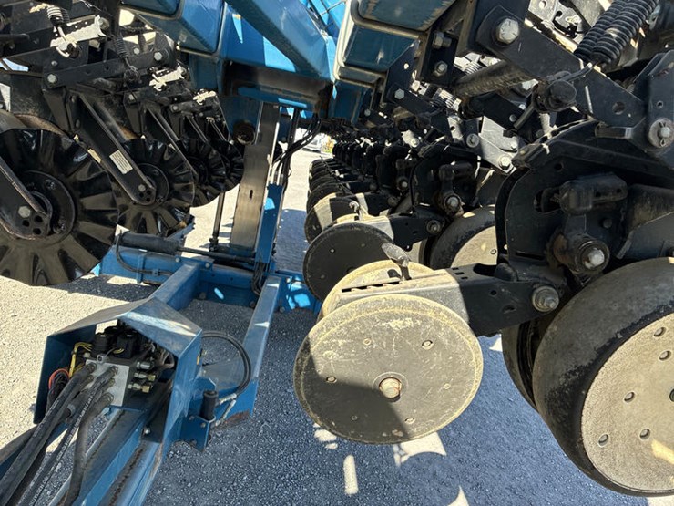 2006-kinze-3600-image-20