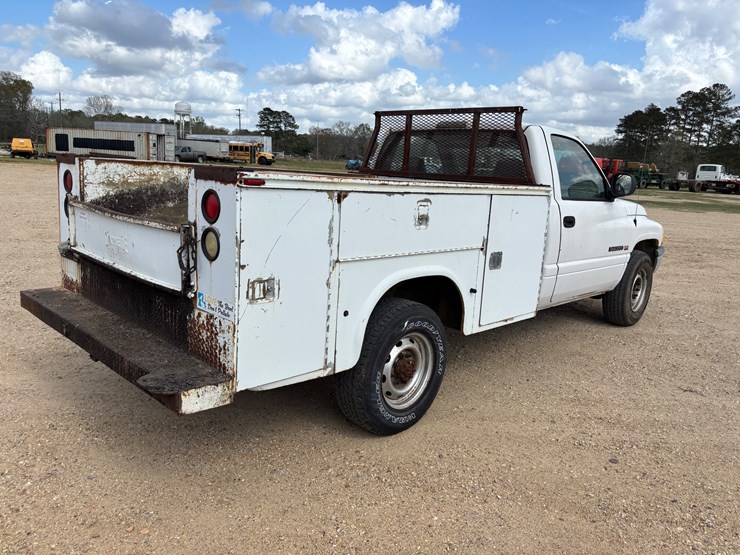 2002-dodge-ram-2500-image-4