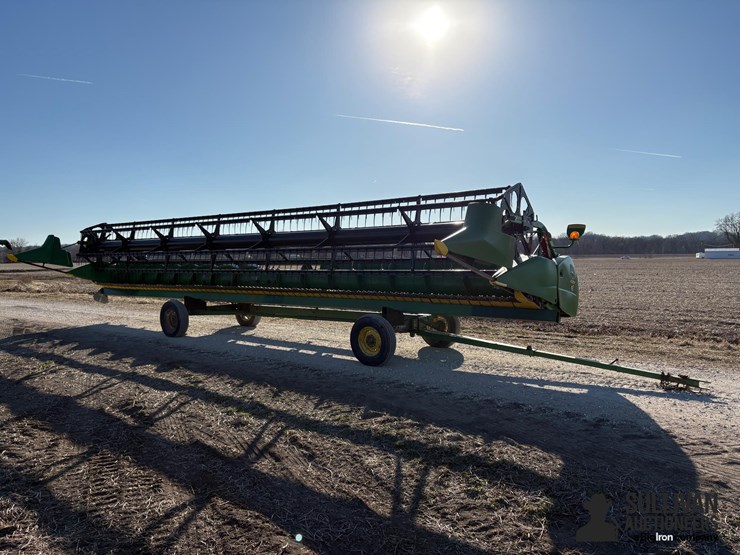 2017-john-deere-635f-image-3