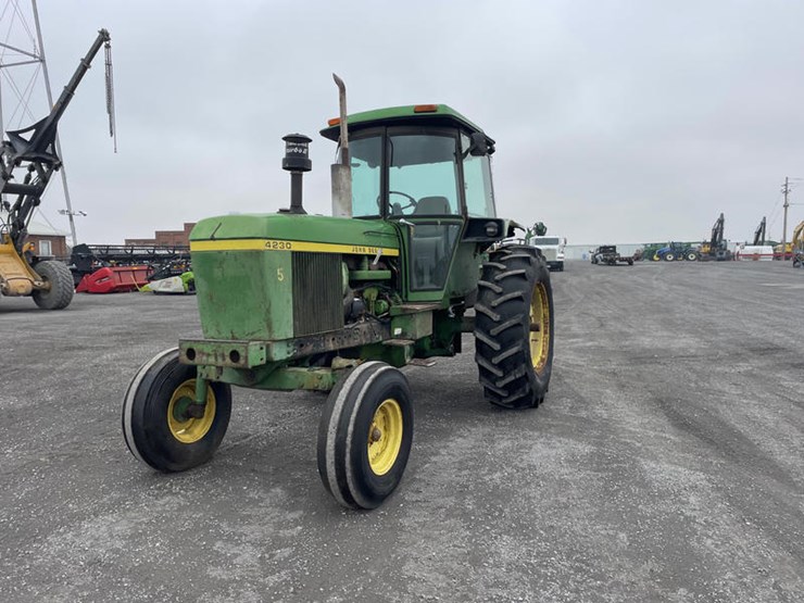 1977-john-deere-4230-image-3