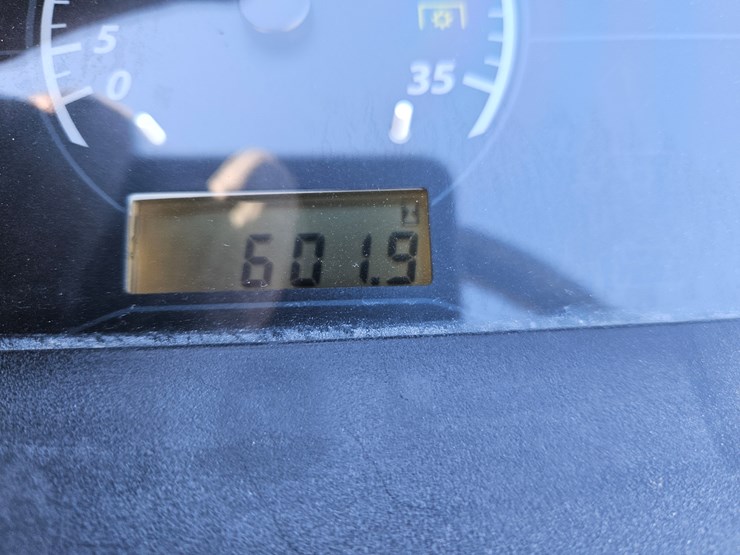 2018-john-deere-1023e-image-15