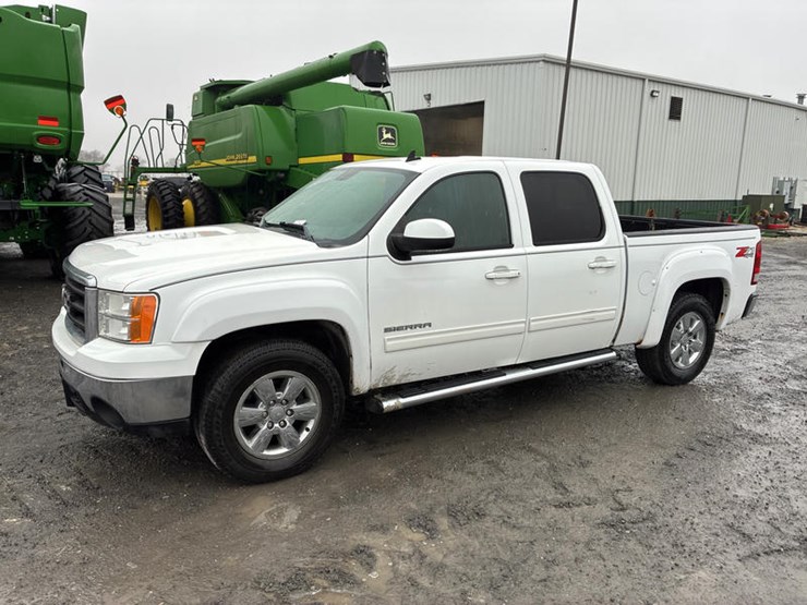 2011-gmc-sierra-1500-image-1