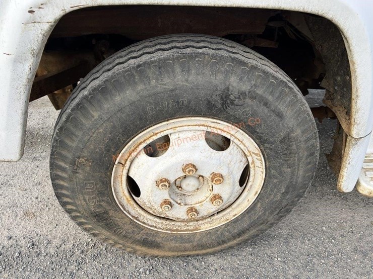 1975-ford-f600-image-15