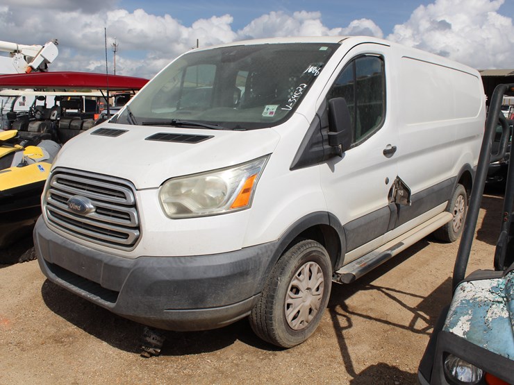 2016-ford-transit-image-5