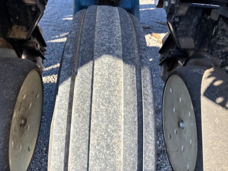 2009-kinze-3000-image-38