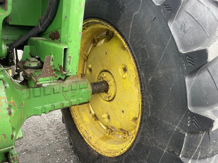 1977-john-deere-4230-image-23