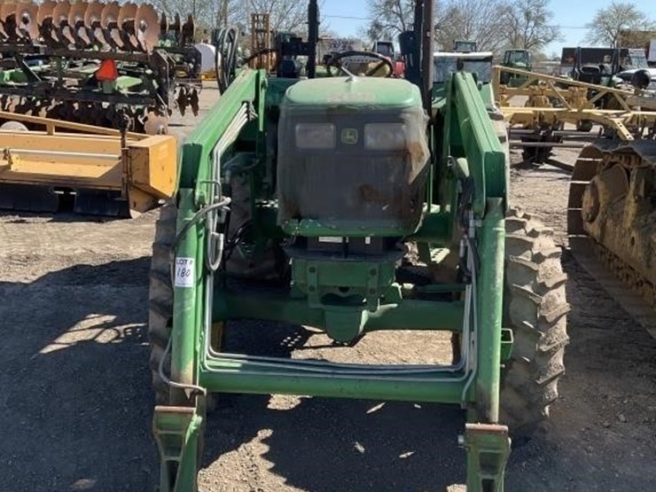john-deere-5055e-image-2