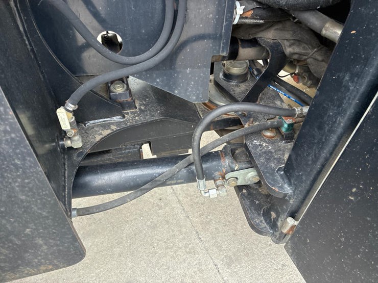 2002-new-holland-tj275-image-19