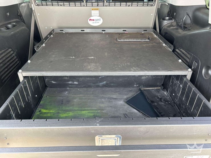 2020-chevrolet-tahoe-image-22