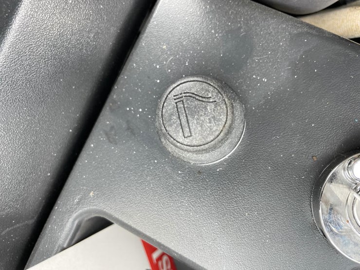 2024-case-cx30c-image-37