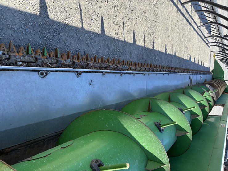 2004-john-deere-635f-image-9