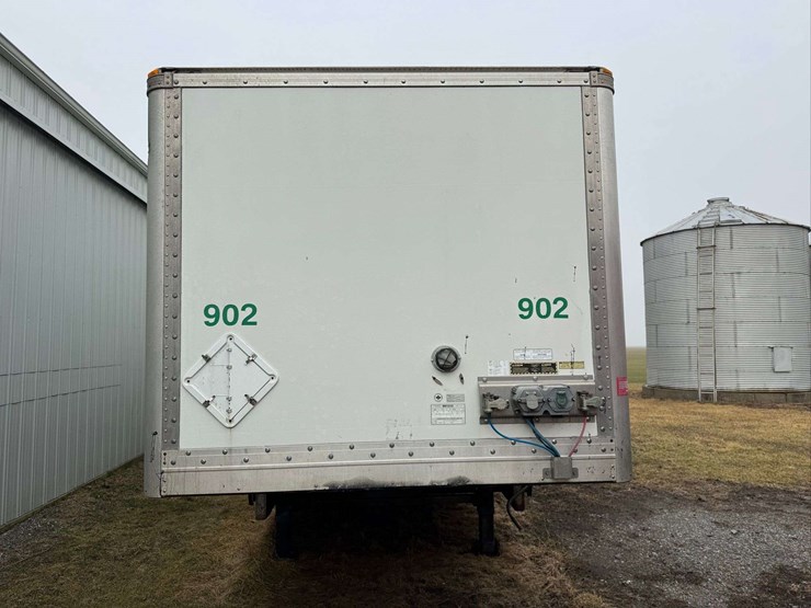 manac-enclosed-tender-trailer-with-2550-gal-tank---35'-long-x-8'-wide-x-8.5'-tall-image-8