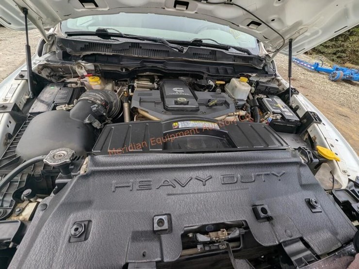 2011-dodge-ram-4500-image-29