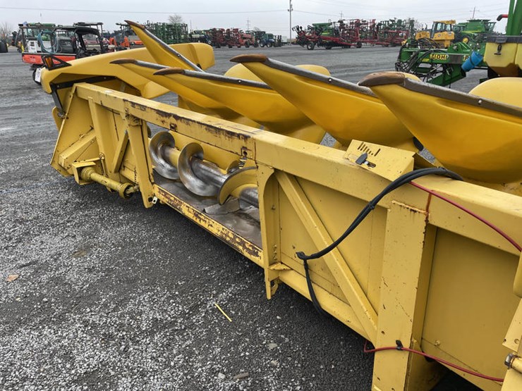 new-holland-996-image-32