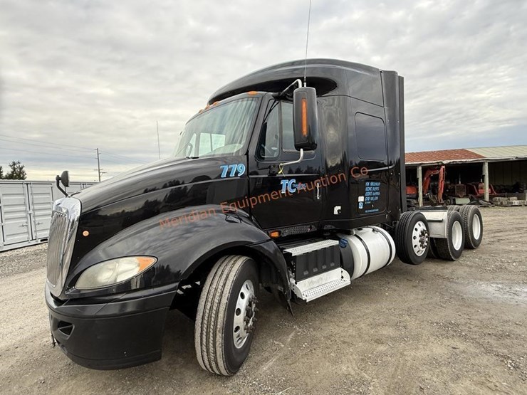 2017-international-prostar-image-13