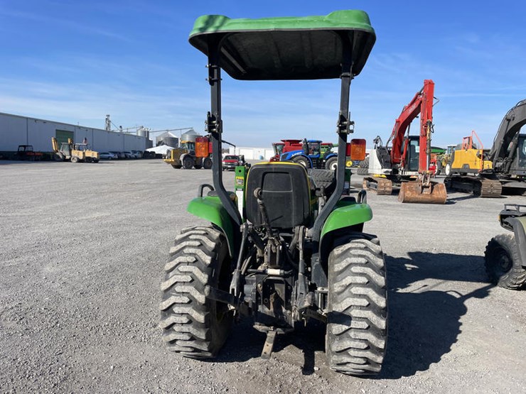 john-deere-4200-image-11