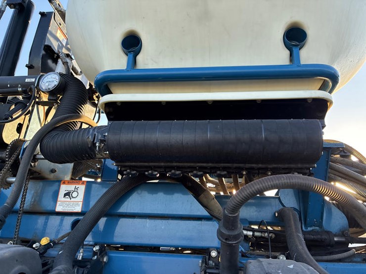 2010-kinze-3660-image-74