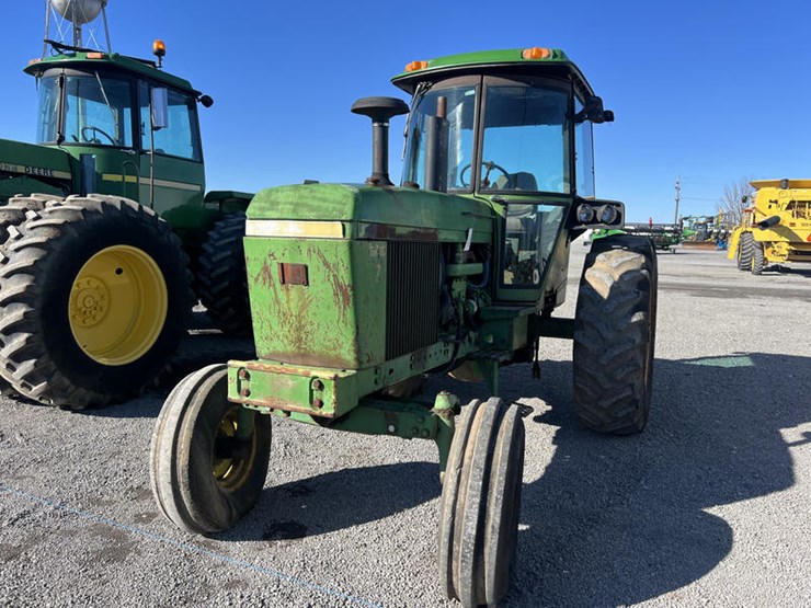 john-deere-4230-image-2