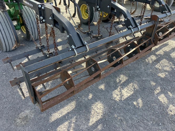 john-deere-2210-image-11