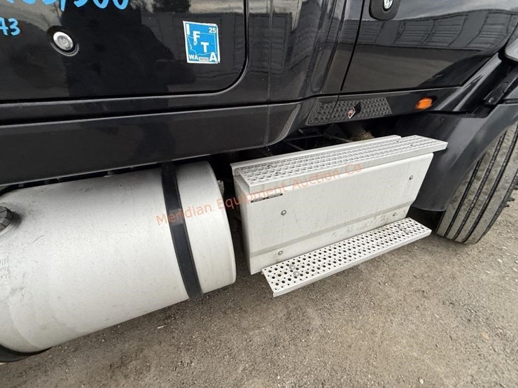 2017-international-prostar-image-58