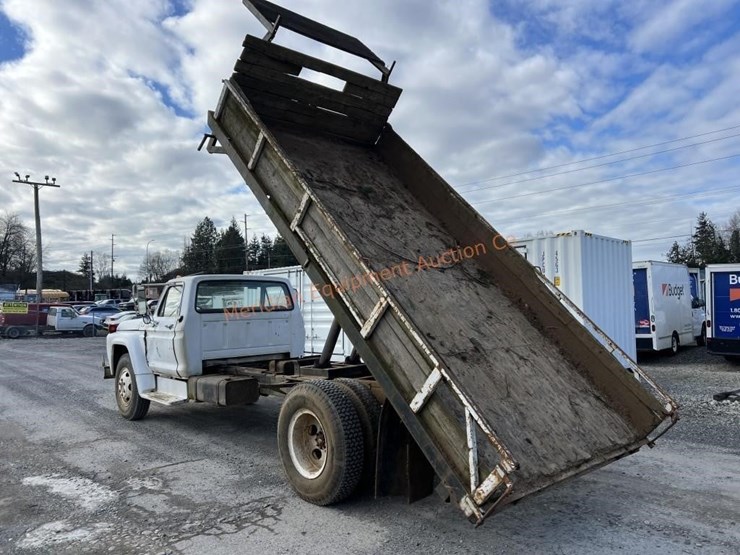 1975-ford-f600-image-8