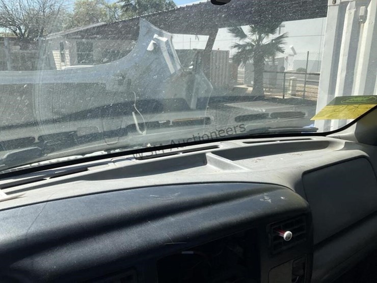 2003-ford-f650-image-18