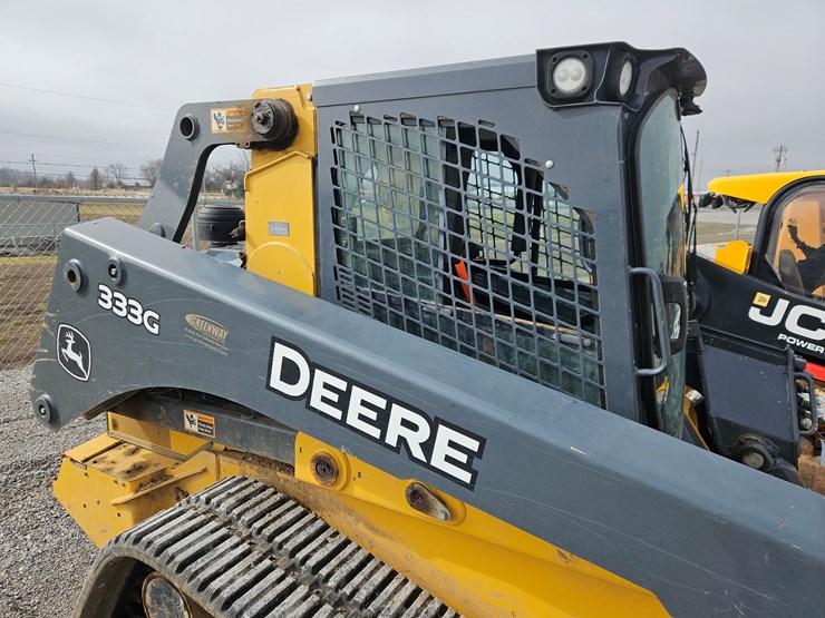 2018-deere-333g-image-13