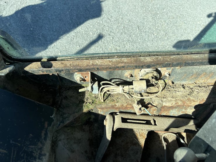 john-deere-4230-image-30